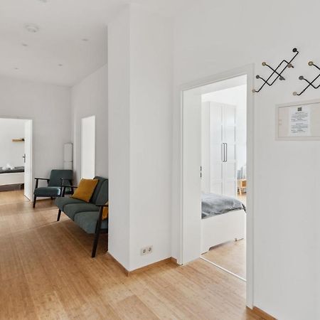 Apartment Fuer 13 Gaeste, 5 Schlafzimmer, 2 Baeder, 2 Loggia'S, Leipzig Zentrum Ost Экстерьер фото