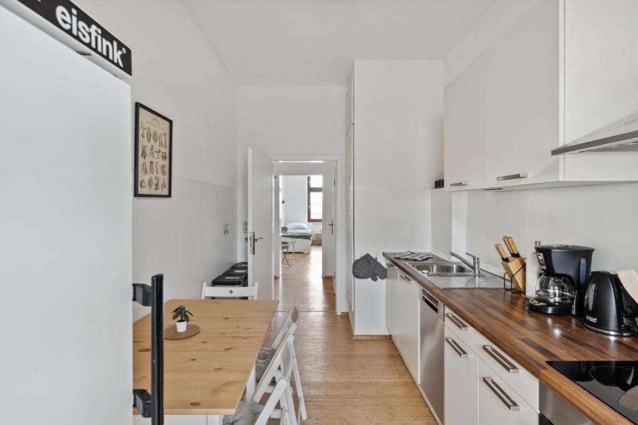 Apartment Fuer 13 Gaeste, 5 Schlafzimmer, 2 Baeder, 2 Loggia'S, Leipzig Zentrum Ost Экстерьер фото