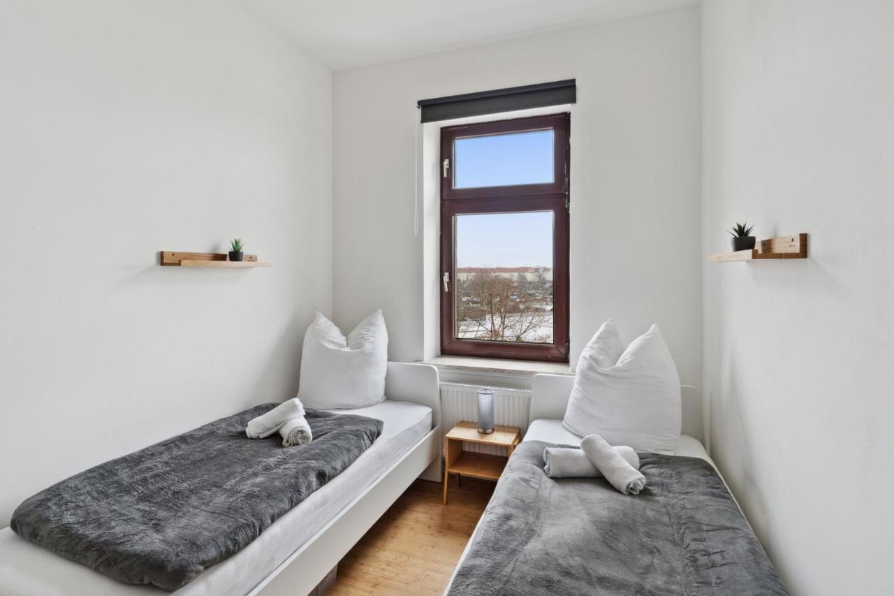 Apartment Fuer 13 Gaeste, 5 Schlafzimmer, 2 Baeder, 2 Loggia'S, Leipzig Zentrum Ost Экстерьер фото